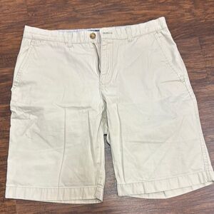 Tommy Hilfiger Men's Cream Flat Front Shorts